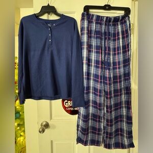 Croft & Barrow Navy and Pink Plaid Pajama Set Medium